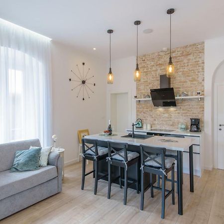 Arcus Apartment With Beautiful Terrace Split Exterior foto